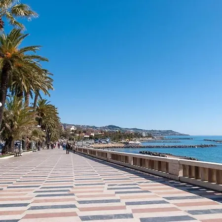 Classy Homes - A Due Passi Dal Mare Sanremo Exterior photo
